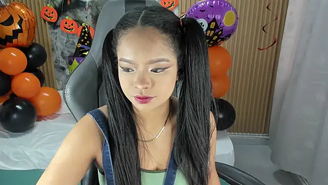 Lili 16 online show from 20, 10, 2025