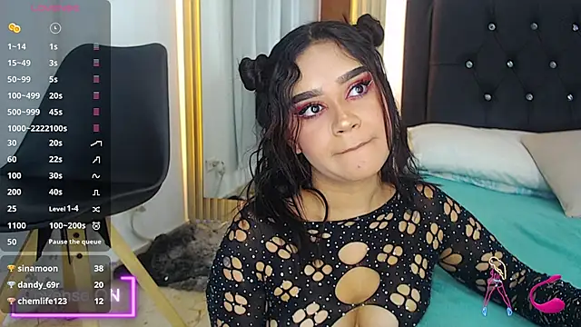 Snapshot of coraline_v chatting on 9, 12, 2024 coraline v online show from 9, 12, 2024