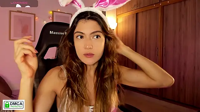 Snapshot of Lilabril chatting on 5, 4, 2026 Lilabril online show from 5, 4, 2026