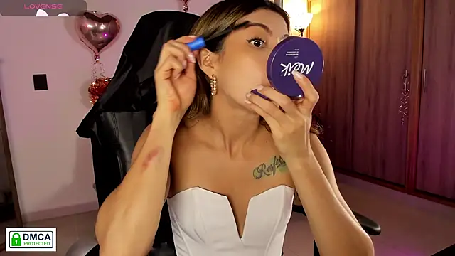 Snapshot of Lilabril chatting on 13, 4, 2026 Lilabril online show from 13, 4, 2026