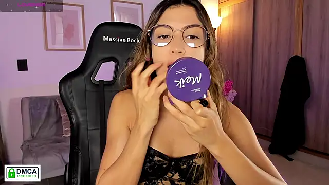 Snapshot of Lilabril chatting on 23, 4, 2026 Lilabril online show from 23, 4, 2026