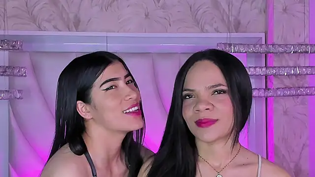 Snapshot of siara_and_zoe chatting on 7, 5, 2026 siara and zoe online show from 7, 5, 2026