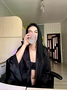 Julietta a online show from 22, 9, 2025