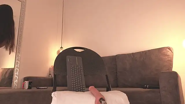 Isabella francoo online show from 22, 12, 2025