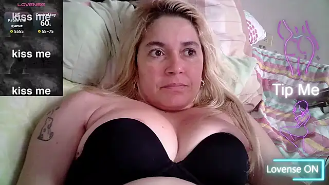 Izury Blondee online show from 28, 11, 2025