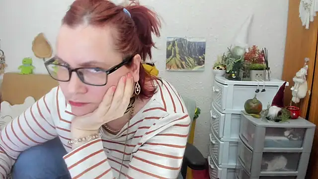 Snapshot of PlayfullMature chatting on 10, 3, 2025 PlayfullMature online show from 10, 3, 2025