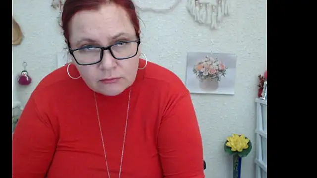 Snapshot of PlayfullMature chatting on 19, 9, 2025 PlayfullMature online show from 19, 9, 2025