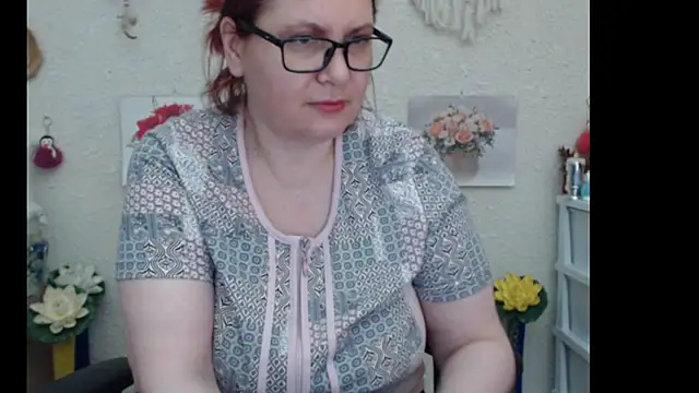 Snapshot of PlayfullMature chatting on 22, 9, 2025 PlayfullMature online show from 22, 9, 2025