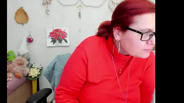 Snapshot of PlayfullMature chatting on 27, 9, 2025 PlayfullMature online show from 27, 9, 2025