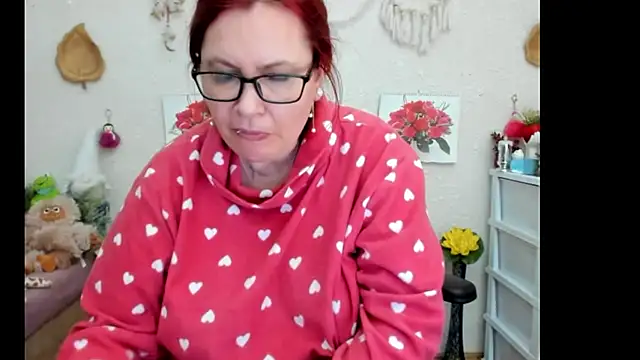 Snapshot of PlayfullMature chatting on 27, 9, 2025 PlayfullMature online show from 27, 9, 2025