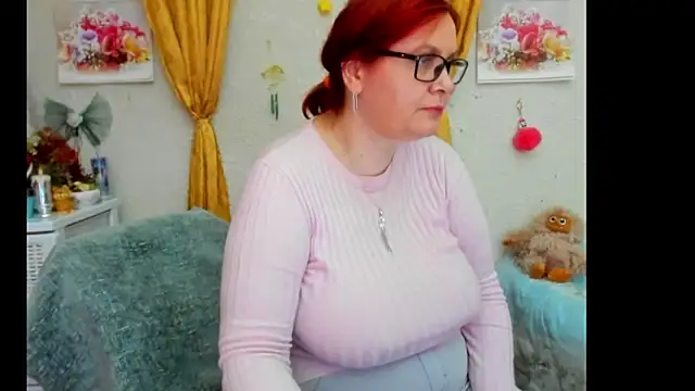 Snapshot of PlayfullMature chatting on 2, 10, 2025 PlayfullMature online show from 2, 10, 2025