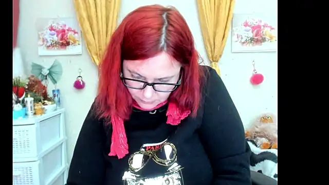 Snapshot of PlayfullMature chatting on 3, 10, 2025 PlayfullMature online show from 3, 10, 2025