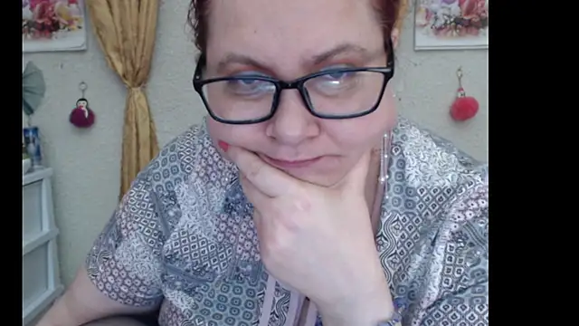 Snapshot of PlayfullMature chatting on 5, 10, 2025 PlayfullMature online show from 5, 10, 2025