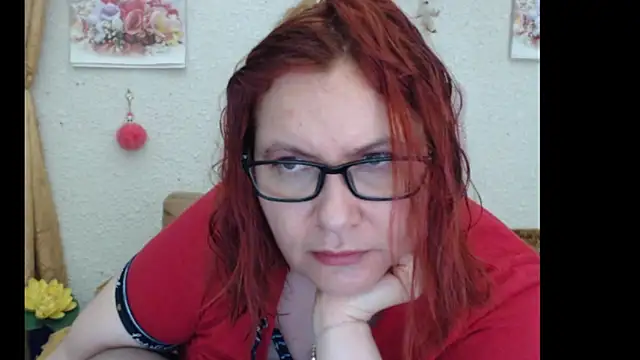 Snapshot of PlayfullMature chatting on 8, 10, 2025 PlayfullMature online show from 8, 10, 2025