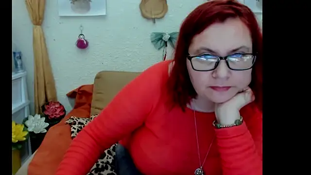 Snapshot of PlayfullMature chatting on 29, 10, 2025 PlayfullMature online show from 29, 10, 2025