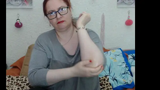 Snapshot of PlayfullMature chatting on 7, 11, 2025 PlayfullMature online show from 7, 11, 2025