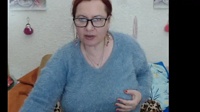 Snapshot of PlayfullMature chatting on 13, 11, 2025 PlayfullMature online show from 13, 11, 2025