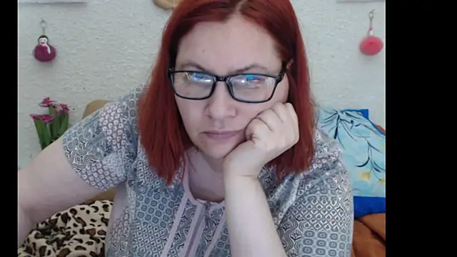 Snapshot of PlayfullMature chatting on 18, 11, 2025 PlayfullMature online show from 18, 11, 2025