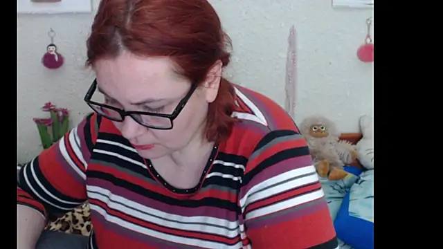 Snapshot of PlayfullMature chatting on 5, 12, 2025 PlayfullMature online show from 5, 12, 2025