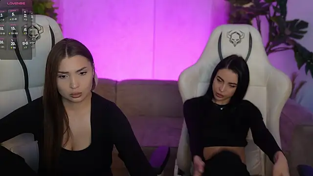 Tina Breeze online show from 17, 12, 2025