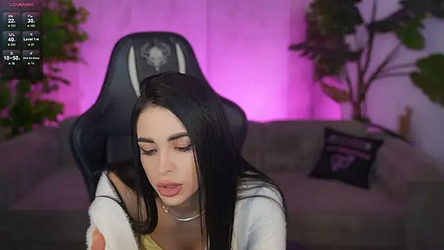 Snapshot of Tina_Breeze chatting on 23, 3, 2026 Tina Breeze online show from 23, 3, 2026