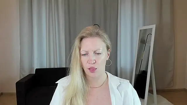 sugamomy online show from 25, 9, 2025