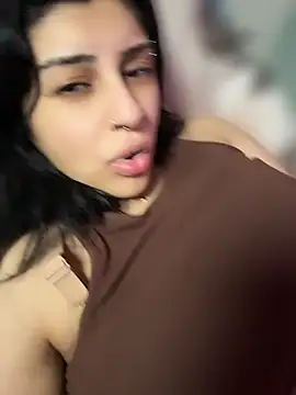 Snapshot of ThickerThanYoBitch chatting on 25, 4, 2026 ThickerThanYoBitch online show from 25, 4, 2026