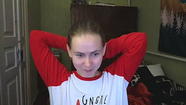 Snapshot of Riley_Roo chatting on 6, 12, 2024 Riley Roo online show from 6, 12, 2024