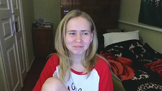 Snapshot of Riley_Roo chatting on 7, 12, 2024 Riley Roo online show from 7, 12, 2024