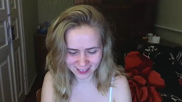 Snapshot of Riley_Roo chatting on 14, 12, 2024 Riley Roo online show from 14, 12, 2024