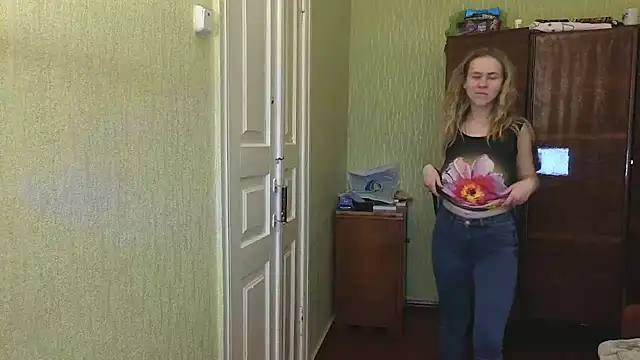 Snapshot of Riley_Roo chatting on 22, 1, 2025 Riley Roo online show from 22, 1, 2025