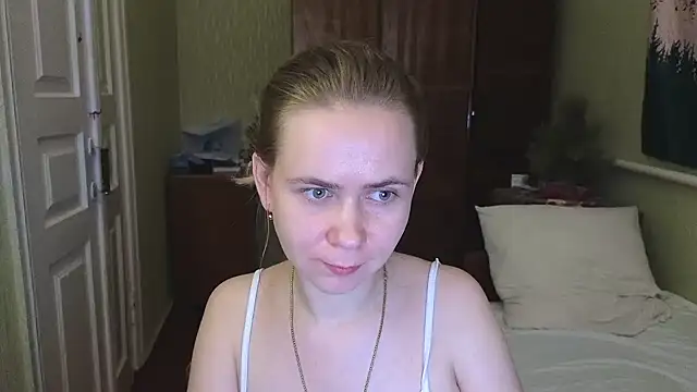 Snapshot of Riley_Roo chatting on 25, 1, 2025 Riley Roo online show from 25, 1, 2025