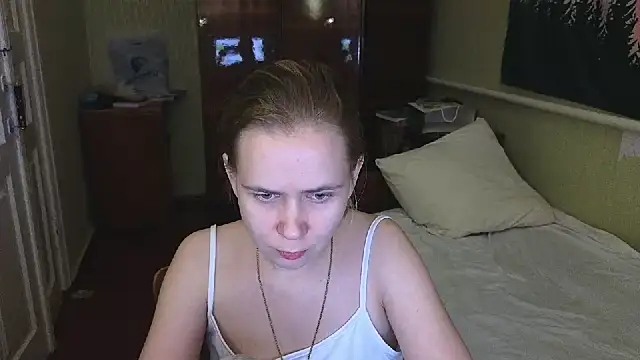 Snapshot of Riley_Roo chatting on 7, 2, 2025 Riley Roo online show from 7, 2, 2025