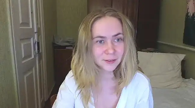 Snapshot of Riley_Roo chatting on 26, 2, 2025 Riley Roo online show from 26, 2, 2025