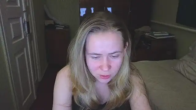 Snapshot of Riley_Roo chatting on 20, 3, 2025 Riley Roo online show from 20, 3, 2025