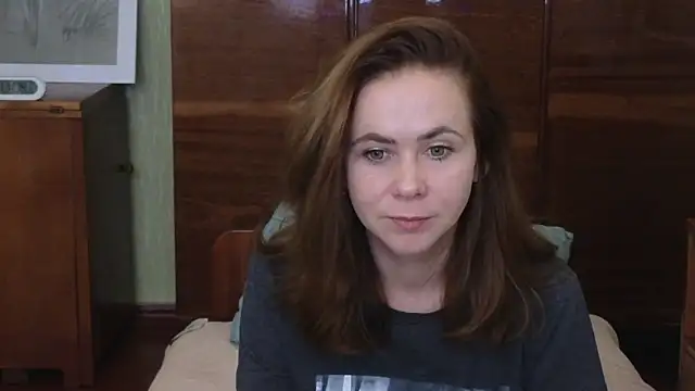 Snapshot of Riley_Roo chatting on 12, 9, 2025 Riley Roo online show from 12, 9, 2025