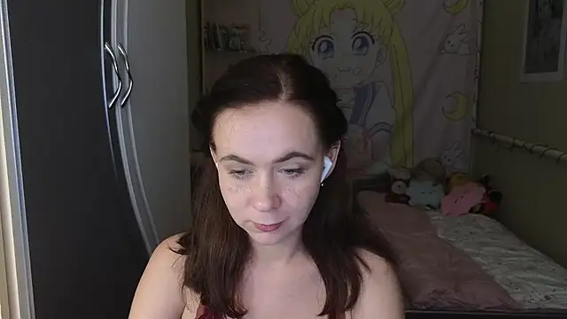 Snapshot of Riley_Roo chatting on 8, 10, 2025 Riley Roo online show from 8, 10, 2025