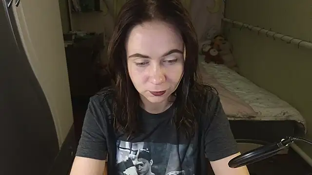 Snapshot of Riley_Roo chatting on 12, 10, 2025 Riley Roo online show from 12, 10, 2025