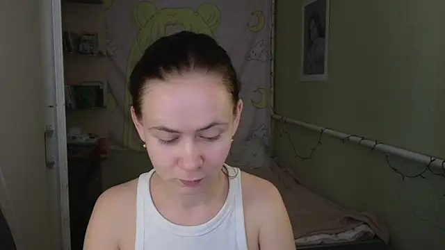 Snapshot of Riley_Roo chatting on 21, 10, 2025 Riley Roo online show from 21, 10, 2025