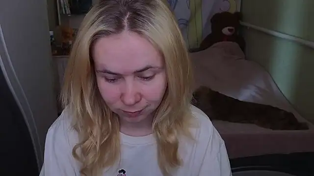 Snapshot of Riley_Roo chatting on 20, 3, 2026 Riley Roo online show from 20, 3, 2026