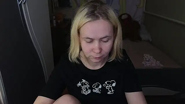 Snapshot of Riley_Roo chatting on 26, 3, 2026 Riley Roo online show from 26, 3, 2026