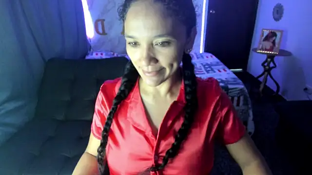 Snapshot of rayza_mature_154 chatting on 22, 1, 2025 rayza mature 154 online show from 22, 1, 2025