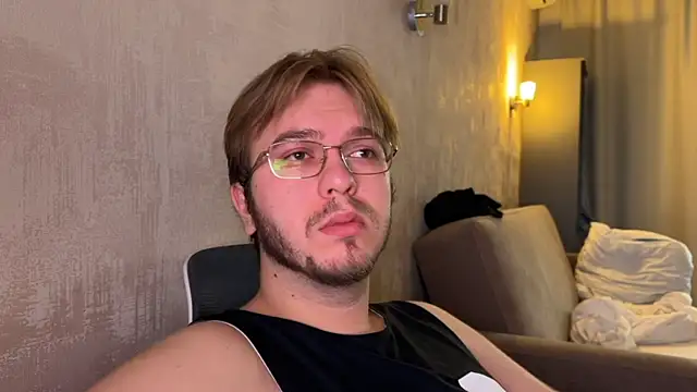 kiopiggy online show from 5, 11, 2025