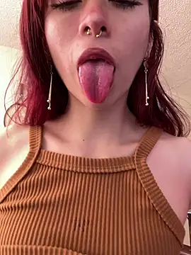 Snapshot of SuzzyyM chatting on 27, 3, 2026 SuzzyyM online show from 27, 3, 2026