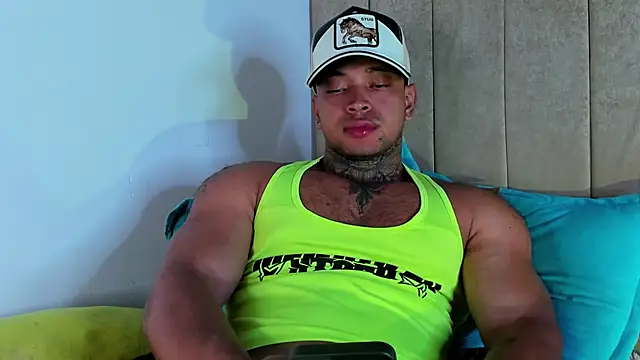 Snapshot of Stiven_collins chatting on 2, 4, 2026 Stiven collins online show from 2, 4, 2026