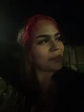 Snapshot of Chloemercury chatting on 5, 12, 2025 Chloemercury online show from 5, 12, 2025