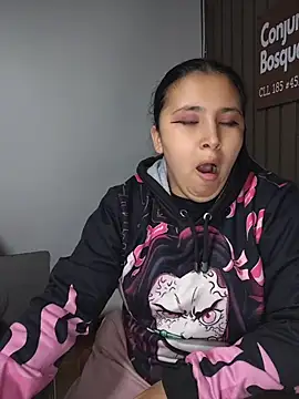 Cute Penelope online show from 7, 4, 2026