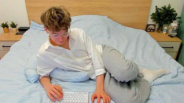 Fandi 777 online show from 24, 12, 2024