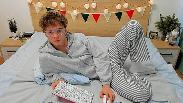 Fandi 777 online show from 8, 1, 2025