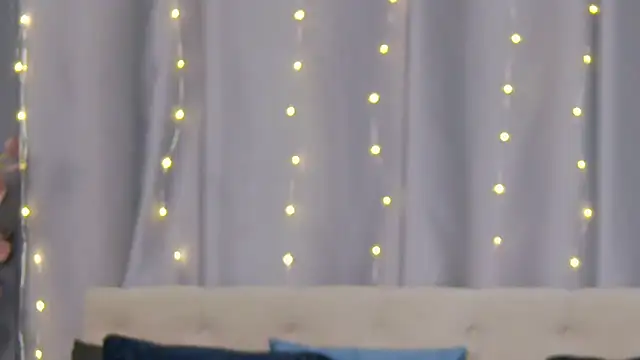 VioletiSwone online show from 2, 2, 2025